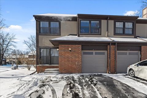 Photo of 292 SHADOWBEND Drive #292, Wheeling, IL 60090 (MLS # 12568812)