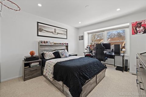 Tiny photo for 292 SHADOWBEND Drive #292, Wheeling, IL 60090 (MLS # 12568812)