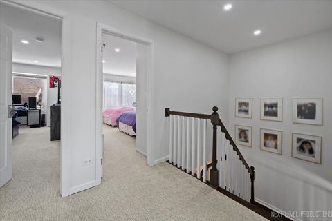 Tiny photo for 292 SHADOWBEND Drive #292, Wheeling, IL 60090 (MLS # 12568812)