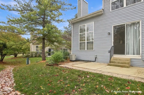 Tiny photo for 101 Northlight Passe #101, Lake In The Hills, IL 60156 (MLS # 12788291)