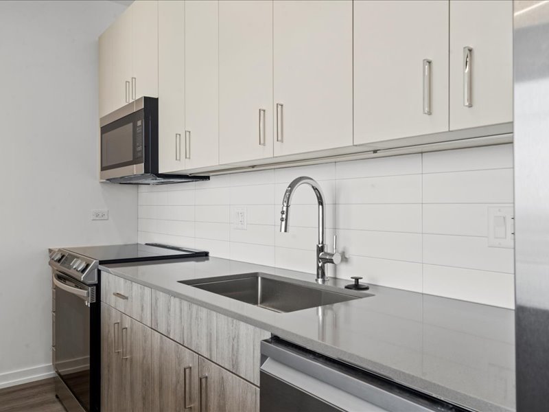 808 N Cleveland Avenue 1712