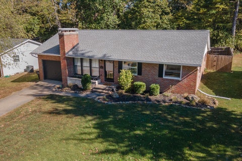 Tiny photo for 805 S Skyline Drive, Carbondale, IL 62901 (MLS # 12789363)