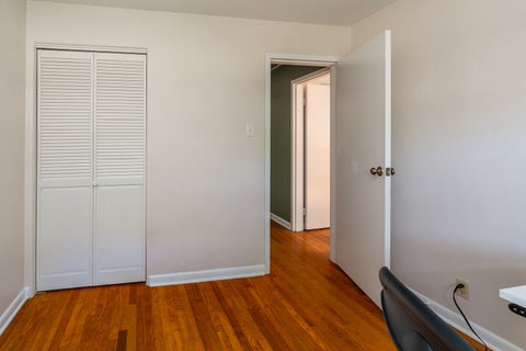 Tiny photo for 805 S Skyline Drive, Carbondale, IL 62901 (MLS # 12789363)