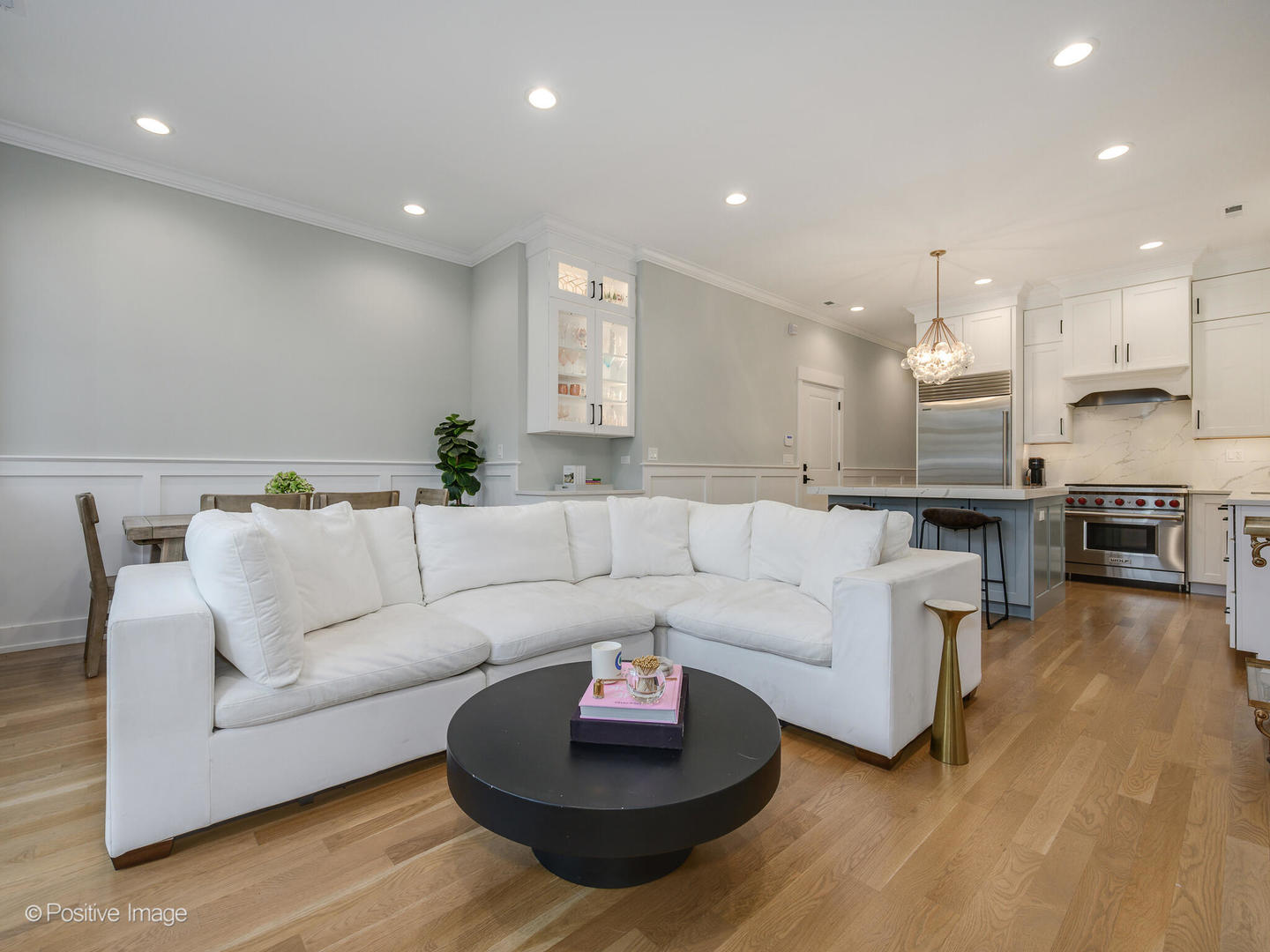 2143 N Racine Avenue 2