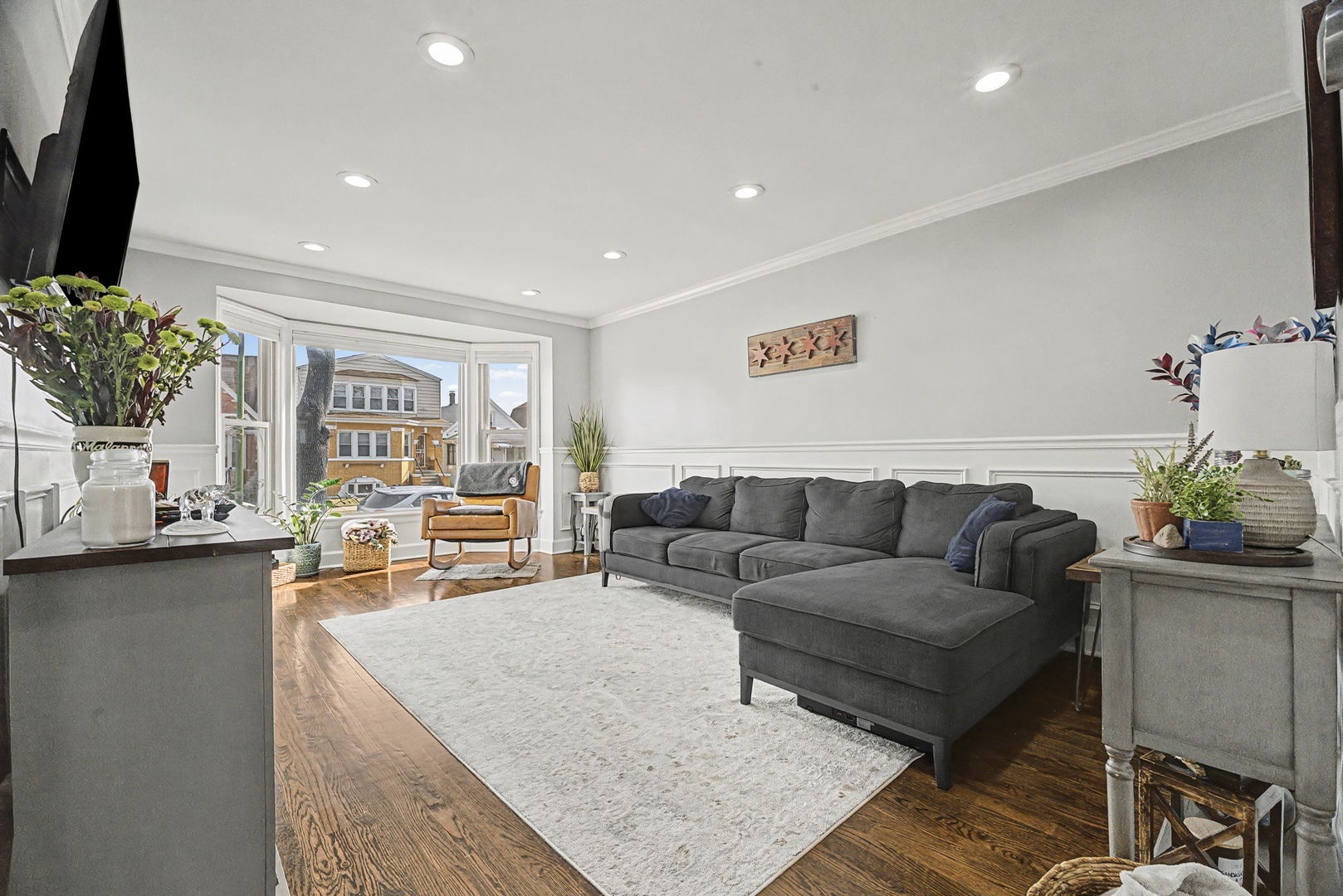 3716 N Nottingham Avenue