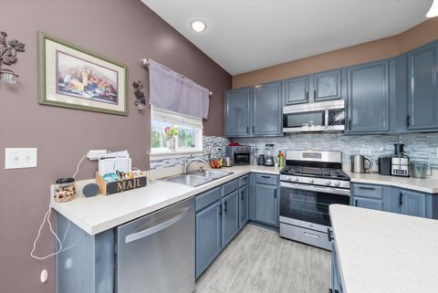 Tiny photo for 615 Silver Leaf Drive, Joliet, IL 60431 (MLS # 12424392)