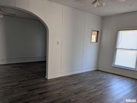 Tiny photo for 405 S STATE Street, Christopher, IL 62822 (MLS # EB460210)