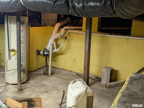 Tiny photo for 405 S STATE Street, Christopher, IL 62822 (MLS # EB460210)