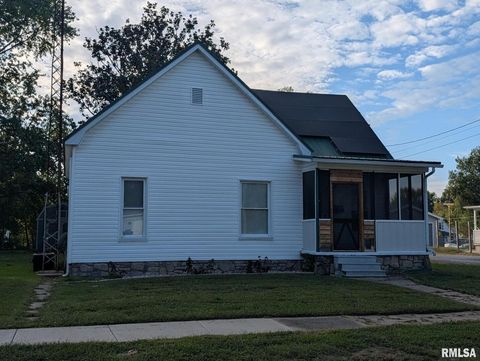 Photo of 405 S STATE Street, Christopher, IL 62822 (MLS # EB460210)