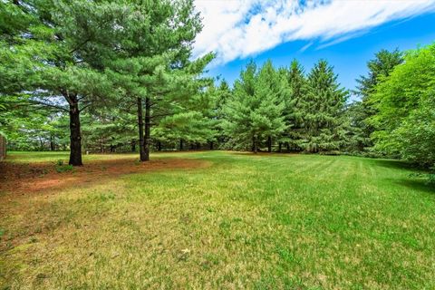 Tiny photo for 1834 Fischer Road, South Beloit, IL 61080 (MLS # 12411892)