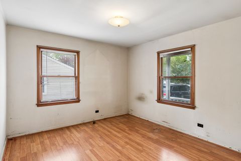 Tiny photo for 146 S Archer Avenue, Mundelein, IL 60060 (MLS # 12636794)