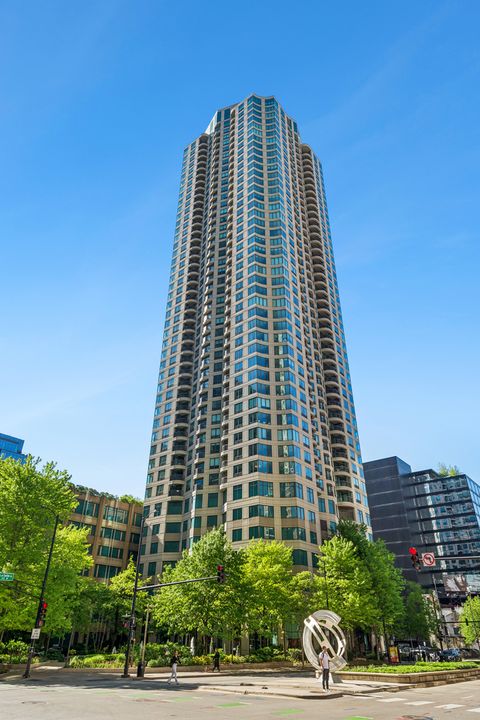 Photo of 400 N LaSalle Street #3011, Chicago, IL 60654 (MLS # 12658275)