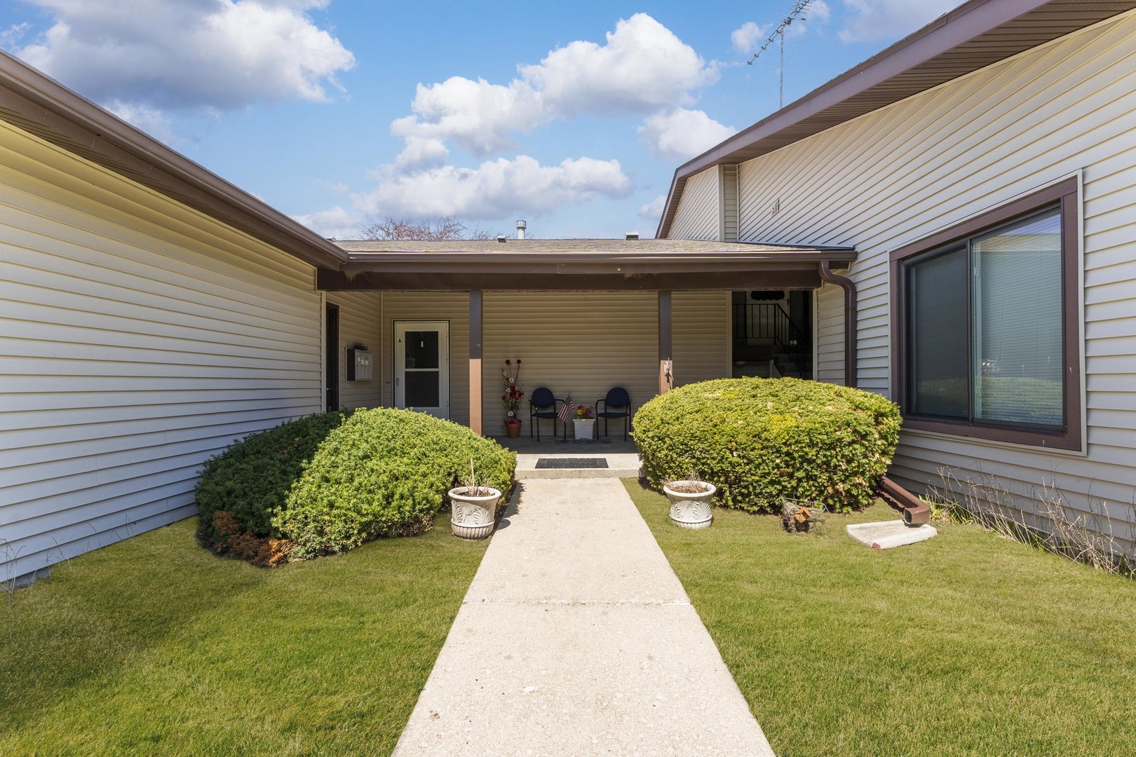 5202 Winslow Circle A