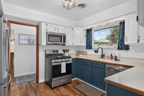 Tiny photo for 722 Christie Street, Ottawa, IL 61350 (MLS # 12748320)
