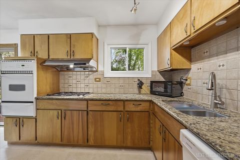 Tiny photo for 29W454 Ray Avenue, West Chicago, IL 60185 (MLS # 12587009)