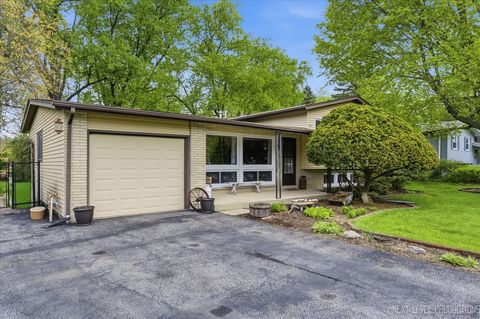 Tiny photo for 29W454 Ray Avenue, West Chicago, IL 60185 (MLS # 12587009)