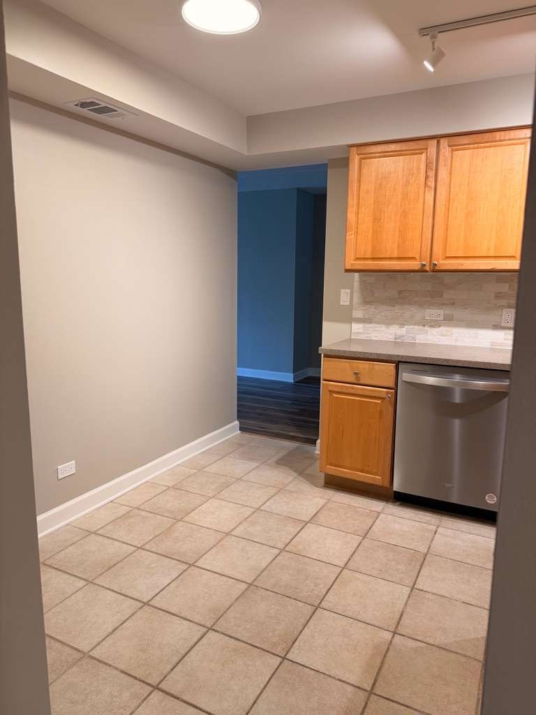 2066 Saint Johns Avenue 304