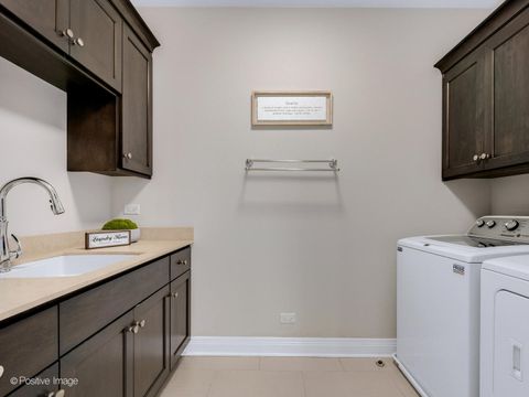 Tiny photo for 722 S Bruner Street, Hinsdale, IL 60521 (MLS # 12495707)