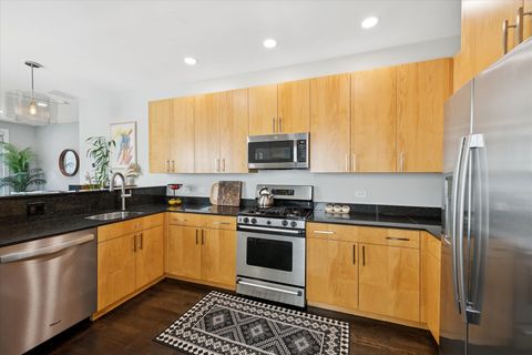 Tiny photo for 2451 N CLYBOURN Avenue #16, Chicago, IL 60614 (MLS # 12497329)