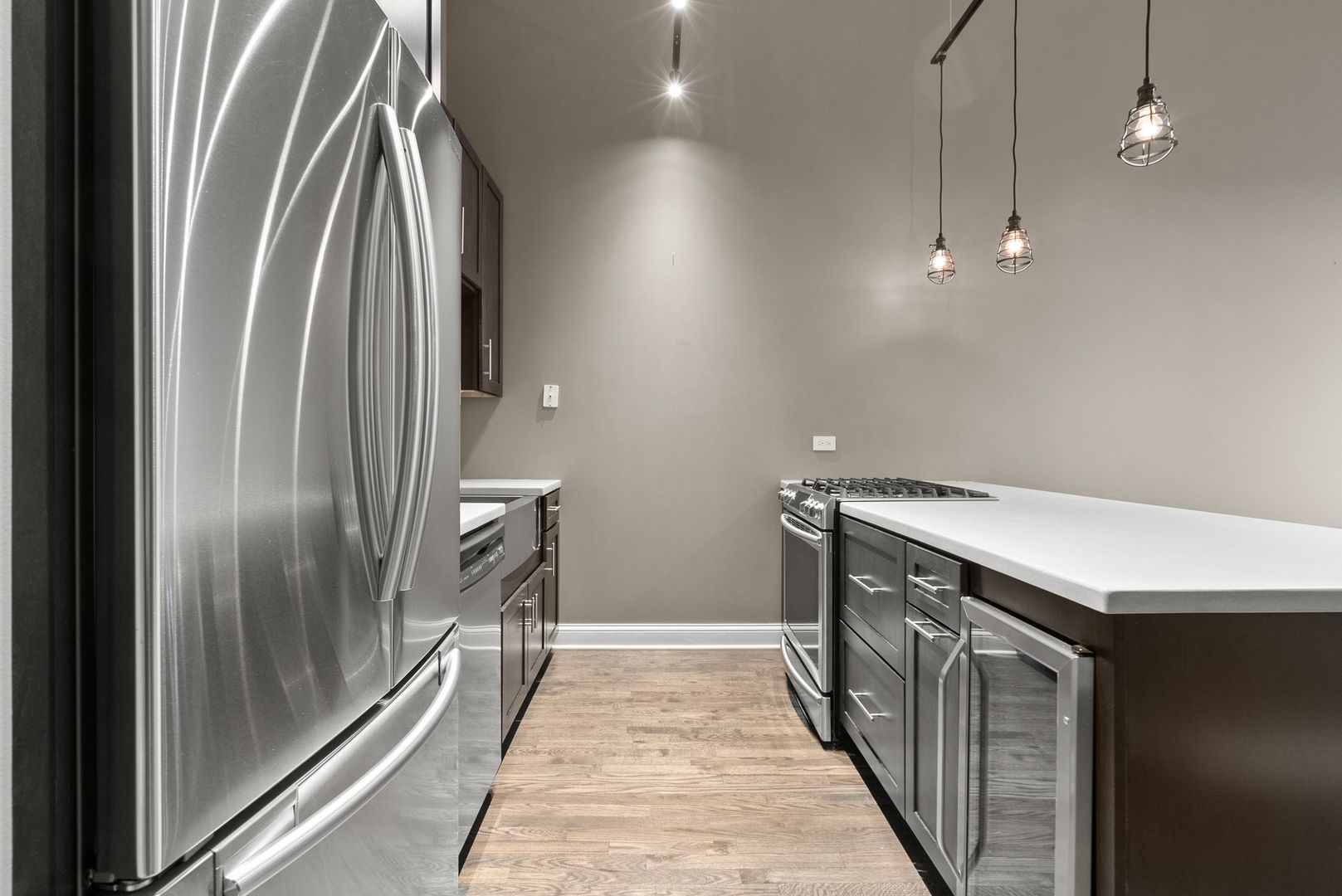 1645 W Ogden Avenue 439