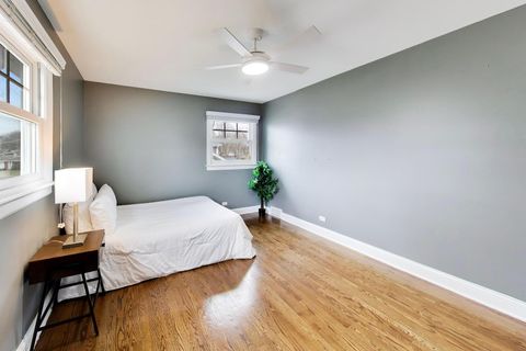 Tiny photo for 1317 W Grove Street, Arlington Heights, IL 60005 (MLS # 12628911)