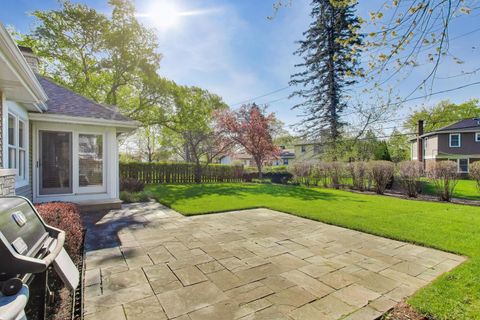 Tiny photo for 1317 W Grove Street, Arlington Heights, IL 60005 (MLS # 12628911)