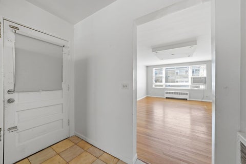 Tiny photo for 6112 N DAMEN Avenue #2, Chicago, IL 60659 (MLS # 12740595)
