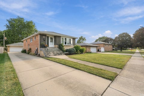 Tiny photo for 7515 173rd Place, Tinley Park, IL 60477 (MLS # 12755626)