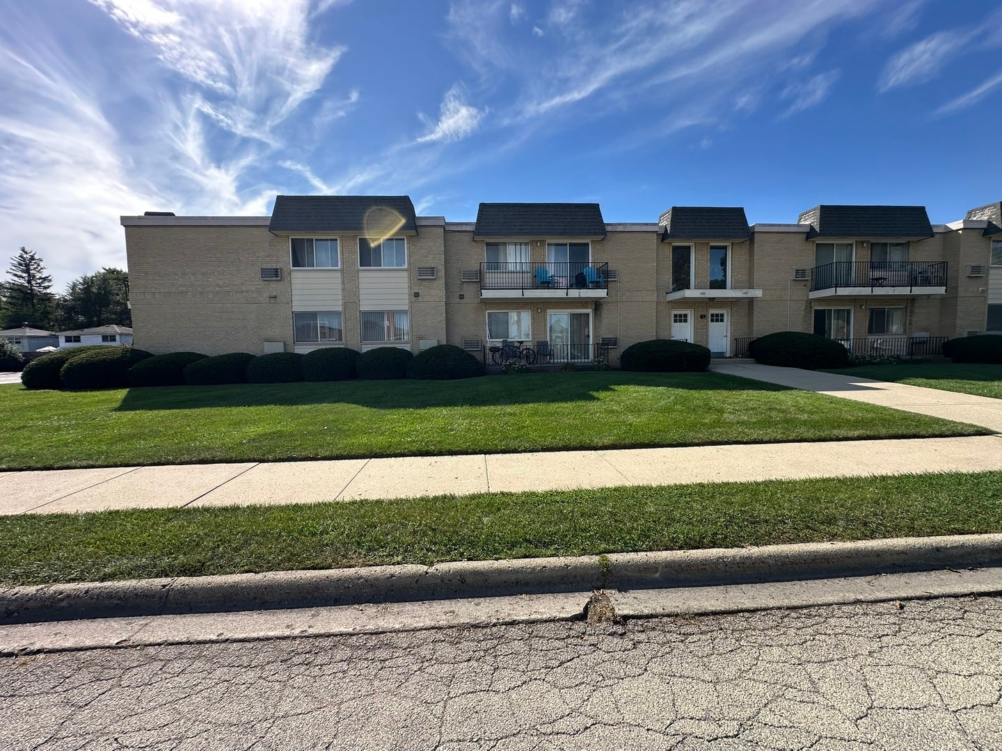 1430 N Evergreen Avenue 2AS