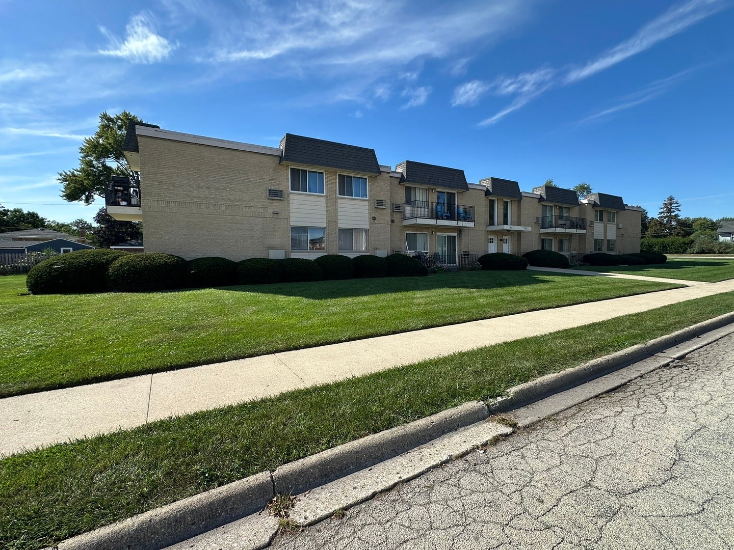 1430 N Evergreen Avenue 2AS