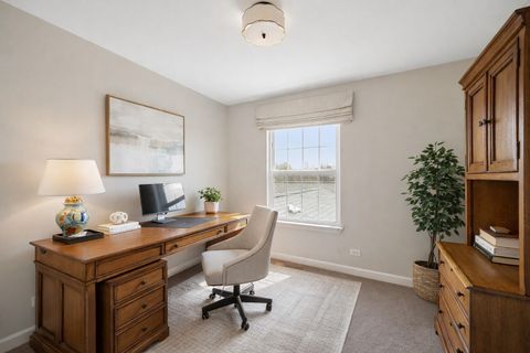 Tiny photo for 2715 Langley Circle, Glenview, IL 60026 (MLS # 12613866)