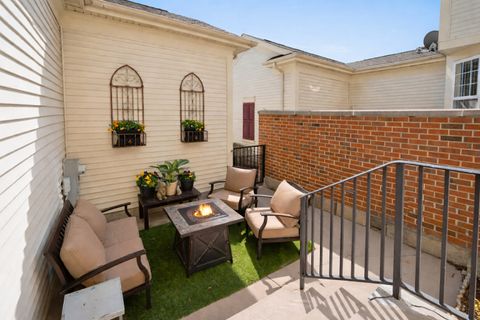 Tiny photo for 2715 Langley Circle, Glenview, IL 60026 (MLS # 12613866)