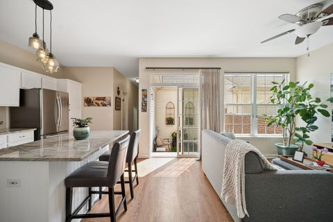 Tiny photo for 2715 Langley Circle, Glenview, IL 60026 (MLS # 12613866)