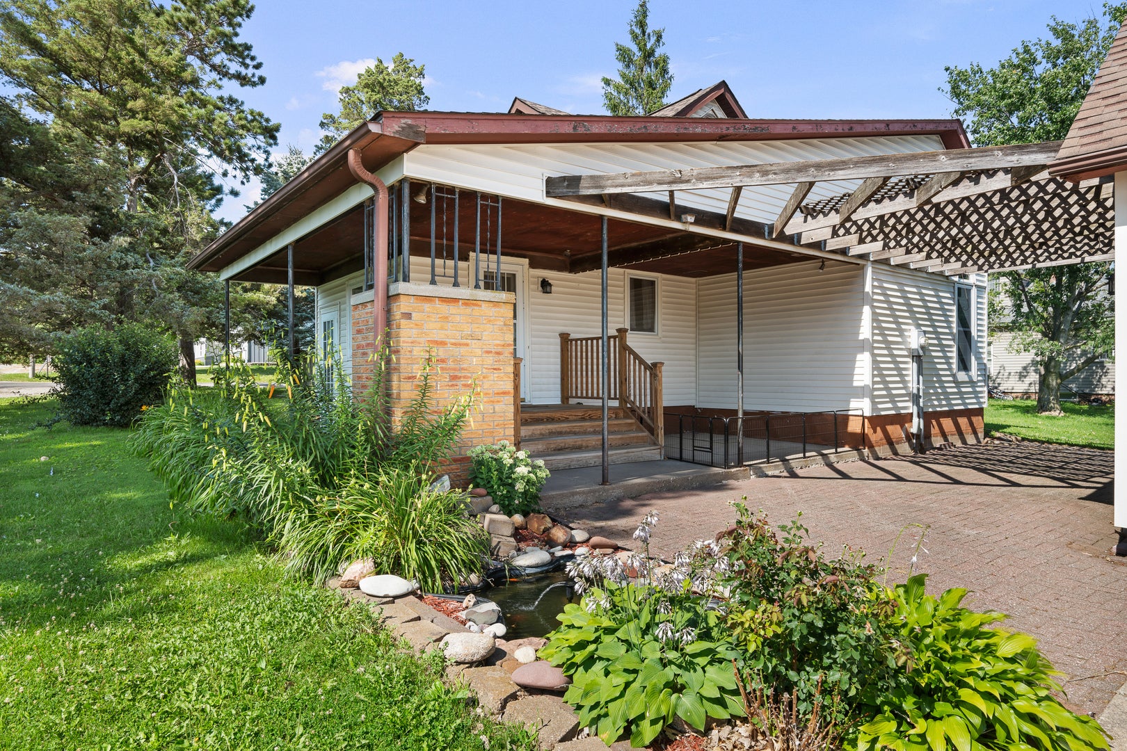 411 3rd Street