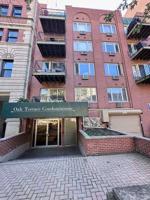435 W OAKDALE Avenue 2E Chicago IL 60657