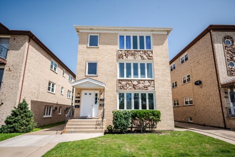 Photo of 7942 W ADDISON Street #1, Chicago, IL 60634 (MLS # 12693347)