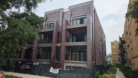Photo of 4317 N Paulina Street #104, Chicago, IL 60613 (MLS # 12724913)
