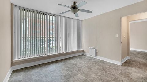 Tiny photo for 1008 Washington Boulevard #1, Oak Park, IL 60302 (MLS # 12569308)