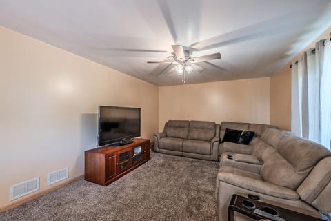 Tiny photo for 1419 Ridge Road, South Elgin, IL 60177 (MLS # 12703210)