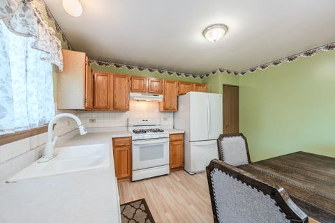 Tiny photo for 1419 Ridge Road, South Elgin, IL 60177 (MLS # 12703210)