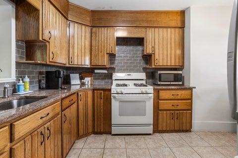 Tiny photo for 922 W Daniel Street, Champaign, IL 61821 (MLS # 12749323)
