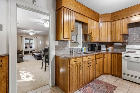 Tiny photo for 922 W Daniel Street, Champaign, IL 61821 (MLS # 12749323)