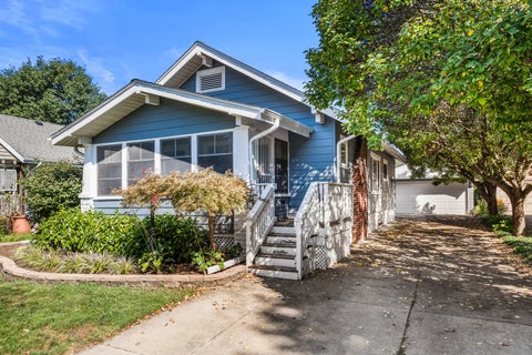 Photo of 922 W Daniel Street, Champaign, IL 61821 (MLS # 12749323)