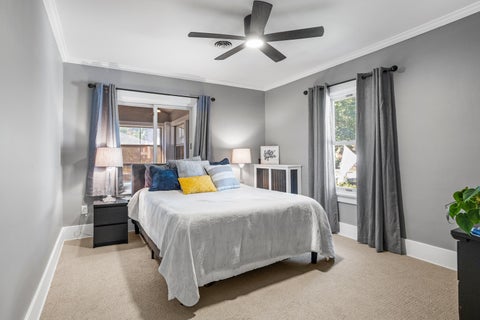 Tiny photo for 922 W Daniel Street, Champaign, IL 61821 (MLS # 12749323)