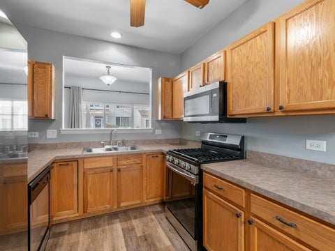 Tiny photo for 798 COUNTY LINE Road #798, Aurora, IL 60502 (MLS # 12704947)