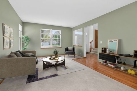 Tiny photo for 259 Pleasant Plains Drive, St. Charles, IL 60175 (MLS # 12626177)