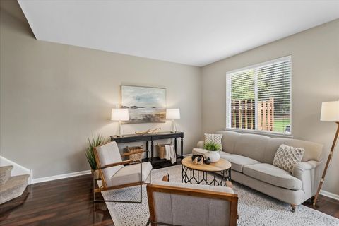 Tiny photo for 1466 Doolittle Lane #1466, Grayslake, IL 60030 (MLS # 12631217)