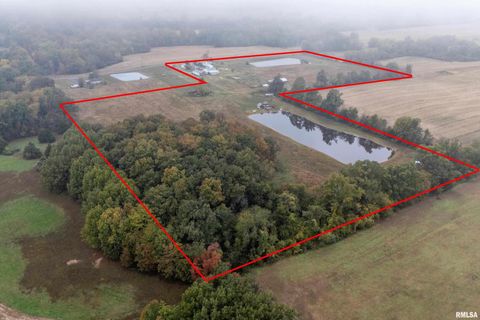 Tiny photo for 365 BOND Road, Galatia, IL 62935 (MLS # EB460363)