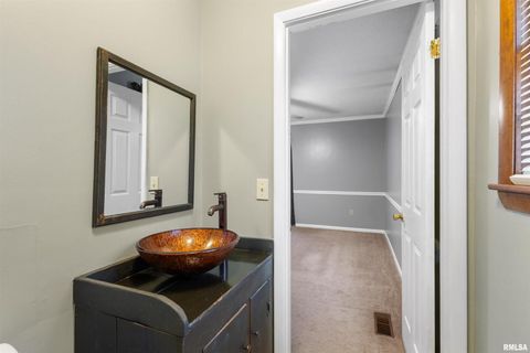 Tiny photo for 1200 ACADEMY Street, Eldorado, IL 62930 (MLS # EB460535)