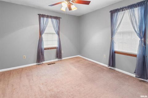 Tiny photo for 1200 ACADEMY Street, Eldorado, IL 62930 (MLS # EB460535)